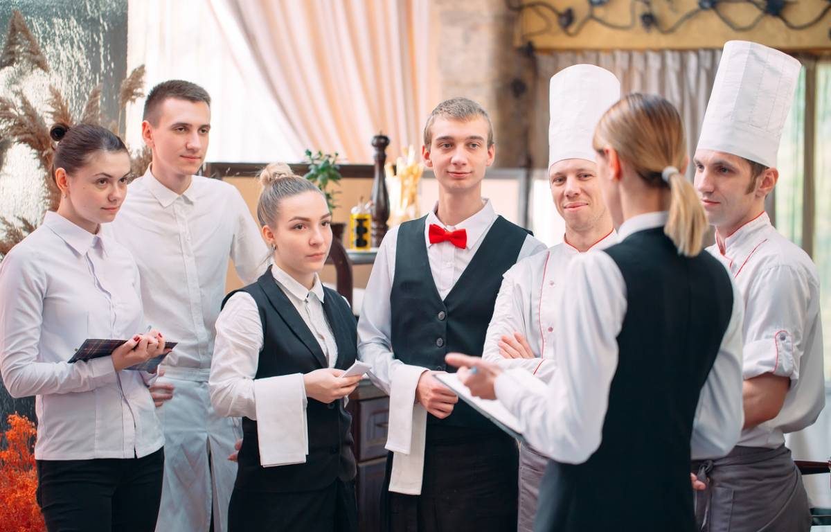 Comment transformer votre passion pour l'hôtellerie en une carrière réussie ?