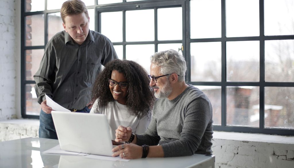 Le management intergénérationnel : faire travailler les âges ensemble