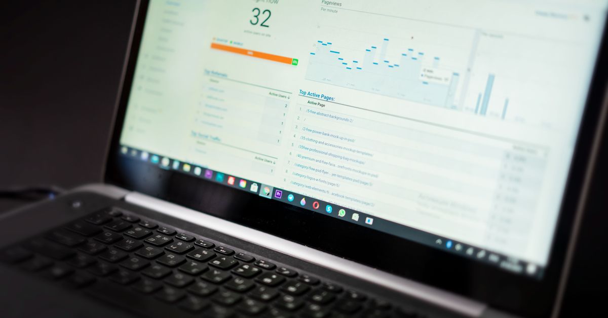 Interface d'application SaaS affichant une offre gratuite et une offre premium verrouillée